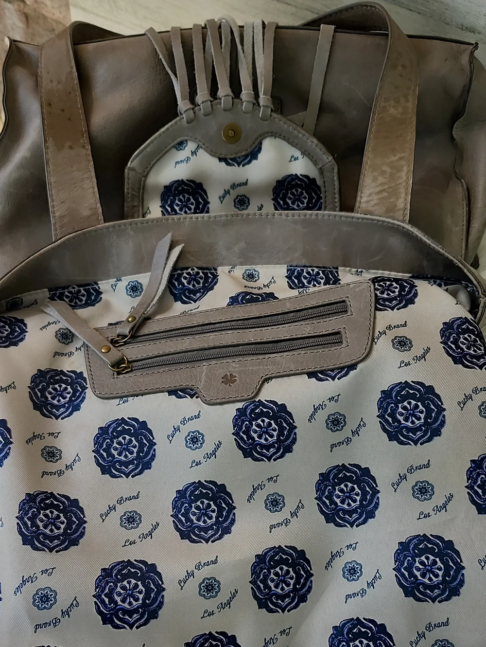 Lucky Brand beautiful large